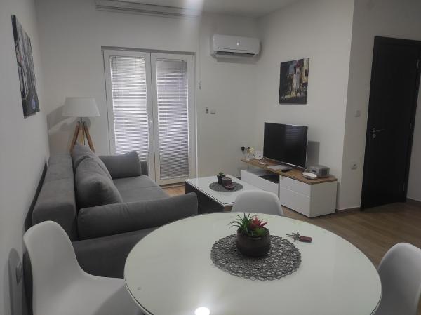 På bildet vises objektet Cera luxe apartment som ligger i byen Soko Banja.