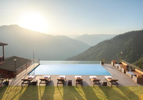 Nella foto è visibile l'oggetto juSTa Cliffend Resort & Spa, Mashobra situato nella città di Kīar.