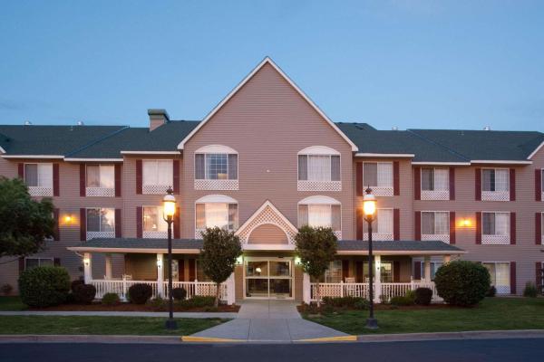 Na fotografii je vidět objekt Country Inn & Suites by Radisson, Greeley, CO nacházející se ve městě Evans.