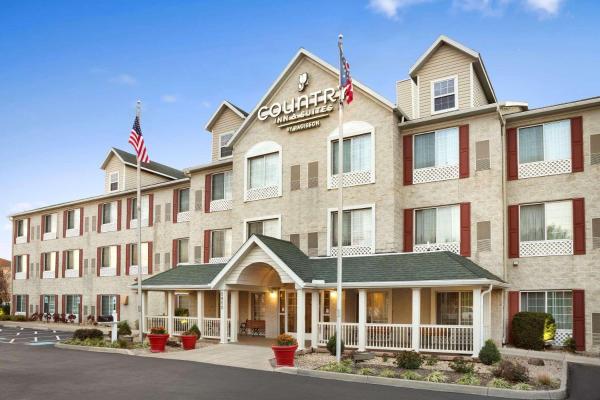 På billedet ses objektet Country Inn & Suites by Radisson, Columbus Airport, OH beliggende i byen Columbus.