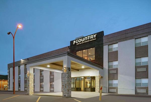 På billedet ses objektet Country Inn & Suites by Radisson, Pierre, SD beliggende i byen Pierre.