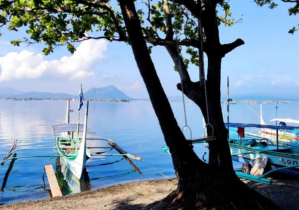 A la foto es mostra l'objecte Leynes Taal Lake Resort and Hostel situat a la ciutat de Tanauan.