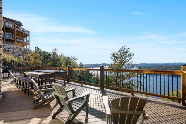 Zdjęcie 3: Sunset Bluff at Table Rock Lake