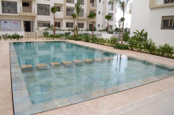 A la foto es mostra l'objecte New Luxury apartment 5 min Casablanca Mohammed V Airport situat a la ciutat de Casablanca.