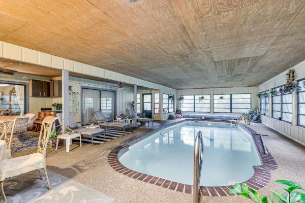 A la foto es mostra l'objecte Spacious Brandon Home 10 Mi to Downtown Tampa! situat a la ciutat de Brandon.