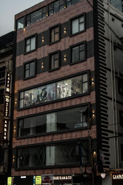 A la foto es mostra l'objecte HOTEL 16 AVENUE situat a la ciutat de Salkhia.