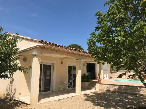 På bildet vises objektet Maison avec piscine pour 2 personnes à Valensole som ligger i byen Valensole.