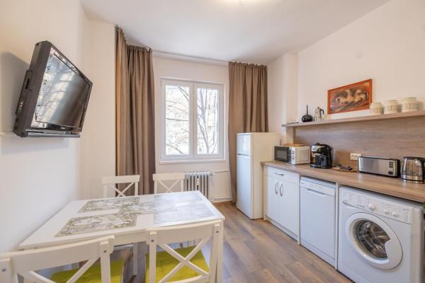 Na fotografii je vidět objekt Peaceful downtown location - 2 bedroom apartment nacházející se ve městě Sofie.