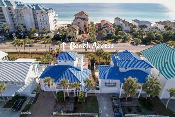 A la foto es mostra l'objecte At Last 100' to Beach Access Close to Shops situat a la ciutat de Destin.