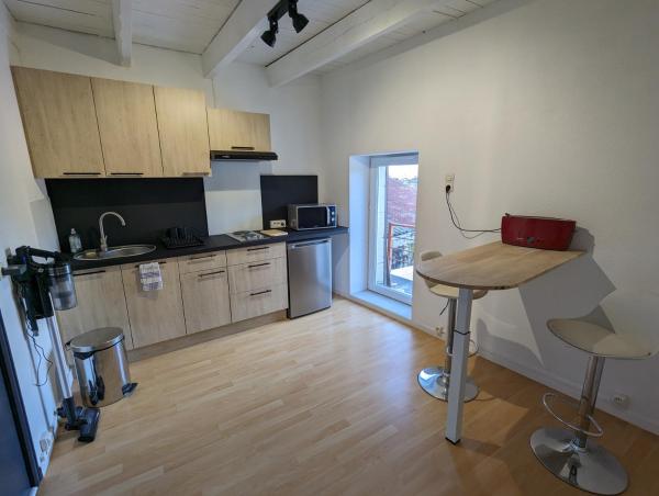 A la foto es mostra l'objecte La maison de Joe situat a la ciutat de Naintré.