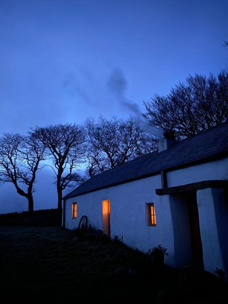 Thistle Thatch Cottage And Hot Tub - Mourne Mountains - County Louth