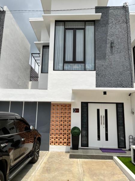 Auf dem Foto ist das Objekt Villa Kandara Batu in der Stadt Tlekung zu sehen.