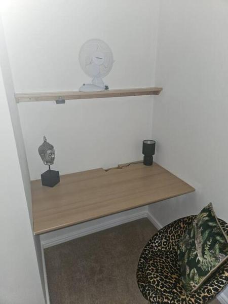 Φωτογραφία 7: Leopard in Dutton Warrington