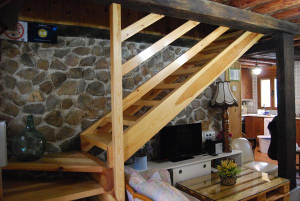 A la foto es mostra l'objecte Arroyo Milano Casa Rural situat a la ciutat de Maello.