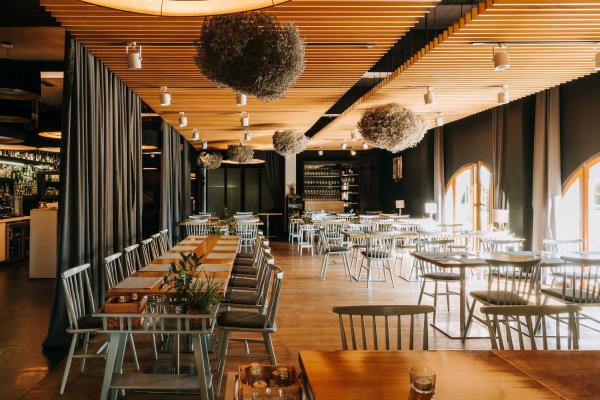 På billedet ses objektet Poziom 511 Jura Wellness Hotel & Spa beliggende i byen Ryczów.