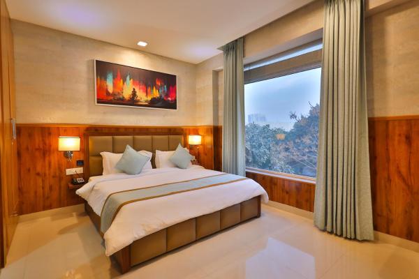 A la foto es mostra l'objecte Clay Inn Hotel, Sohna Road, Sector 49, Gurugram situat a la ciutat de Gurgaon.
