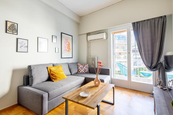 Spacious Apartment With Partial Acropolis View - Athènes