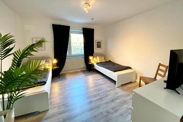 Apartament z balkonem — 70 m² - Work & stay apartment in Neuss