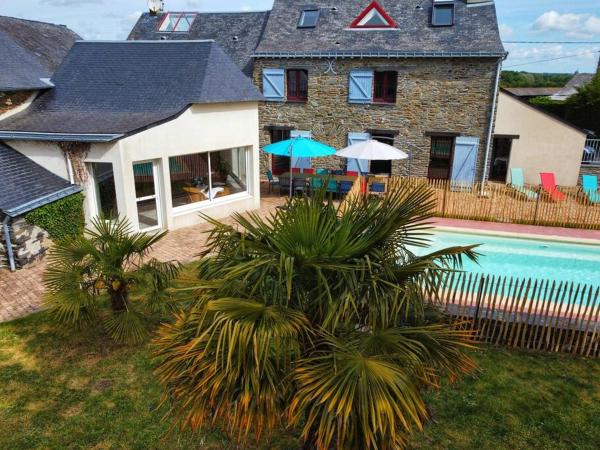 The photo shows the gite de la Marzelle located in the city of Le Pin.