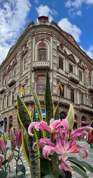 Na fotografii je vidět objekt Floré Hotel Boutique Cuenca nacházející se ve městě Cuenca.