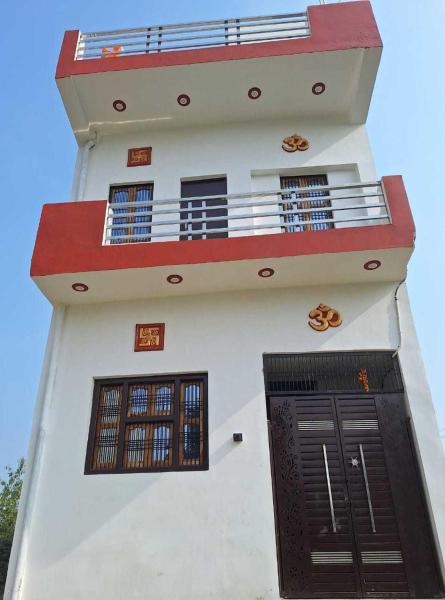 Auf dem Foto ist das Objekt Hotel O Home Sita Ram Palace in der Stadt Ayodhya zu sehen.