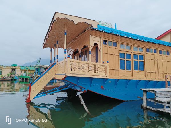 A la foto es mostra l'objecte Normandi group of Houseboats situat a la ciutat de Srinagar.