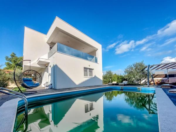 写真にはヴォディツェ市にあるHoliday Home Villa Nika by Interhomeが写っています。