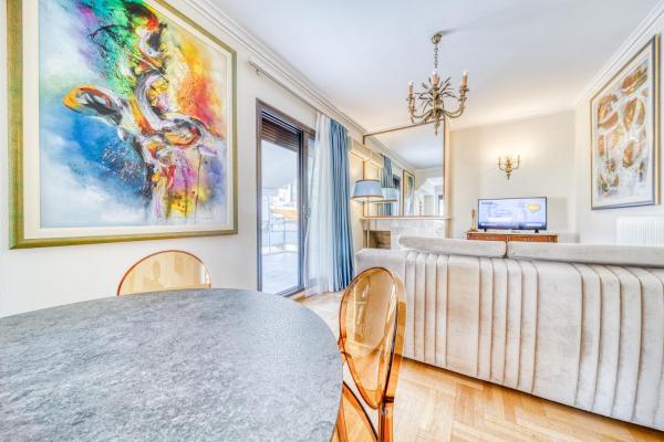 Phaedrus Living Heritage Luxury Penthouse Kolonaki, Atenas