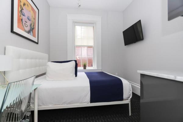 Zdjęcie 2: Charming & Stylish Studio on Beacon Hill #2
