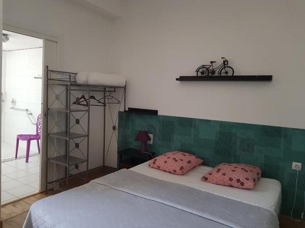 A la foto es mostra l'objecte Chambre d'Hôtes La Rose des Vents situat a la ciutat de Sathonay-Camp.