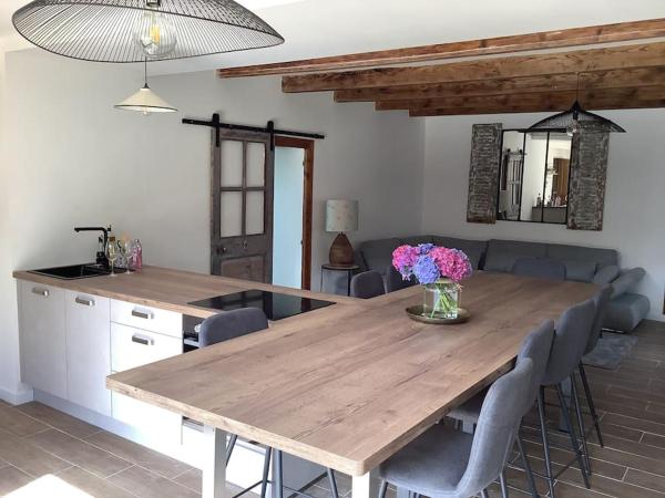 A la foto es mostra l'objecte La maison d’Eugenia situat a la ciutat de Paimpol.