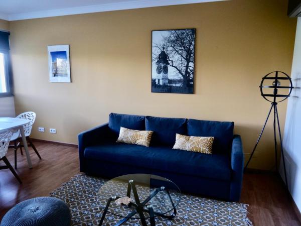 Na foto é possível ver o objeto casalonne localizado na cidade de Foz.