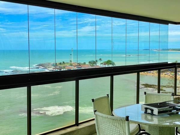 A la foto es mostra l'objecte Lindo Apt Frente Mar Praia Castanheiras Centro situat a la ciutat de Guarapari.