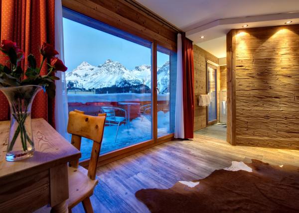 På bilden syns objektet Arosa Vetter Hotel som ligger i staden Arosa.