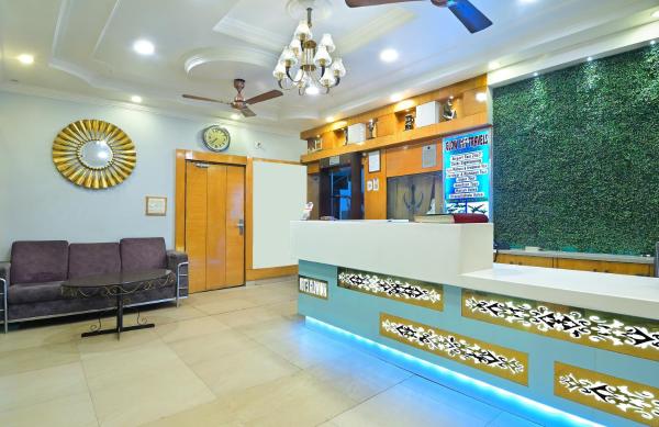 Hotel Glow Inn Paharganj-3 Mins Walk From New Delhi Railway Station, New Delhi