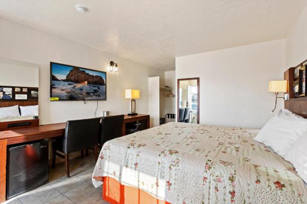 Na foto é possível ver o objeto Temple View Inn localizado na cidade de Ogden.
