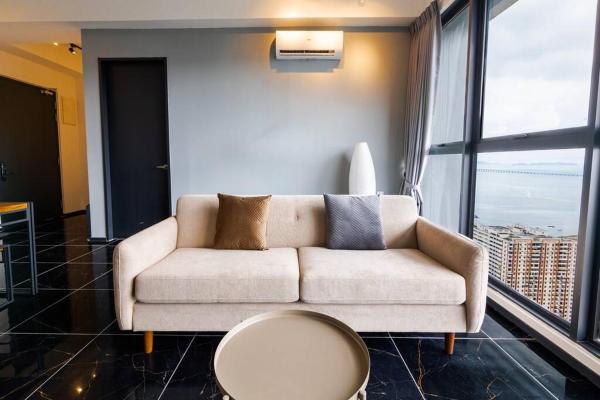 Urban Suites With Spectacular High Floor View #3br #10 - George Town