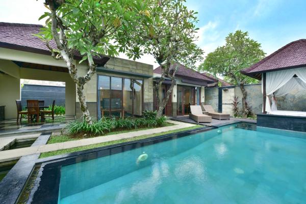 The Khayangan Dreams Villa, Seminyak - Legian