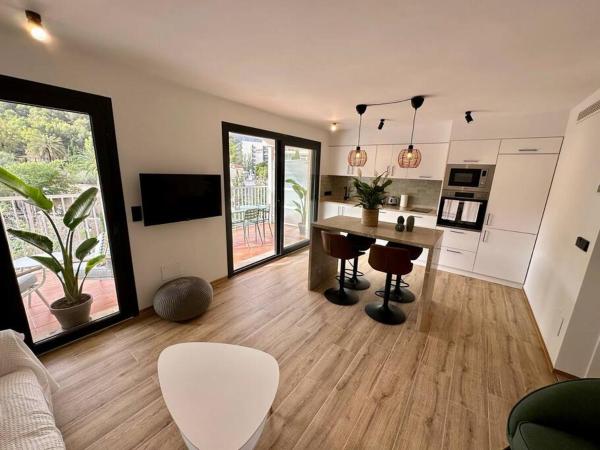 A la foto es mostra l'objecte Moderno y acogedor apartamento con terraza “ Llebeig” situat a la ciutat de Sóller.