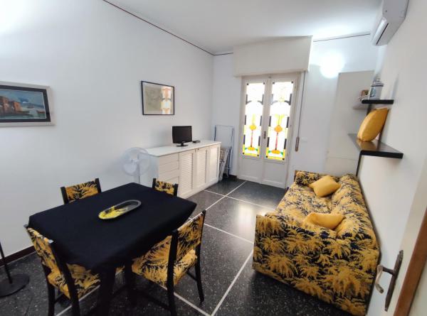 The photo shows the La Mimosa located in the city of Rapallo.