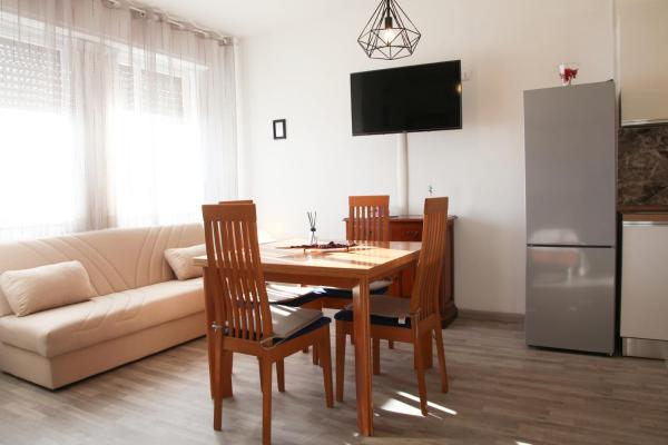 A la foto es mostra l'objecte Tia House - Bright Studio with Private Parking! situat a la ciutat de Favaro Veneto.