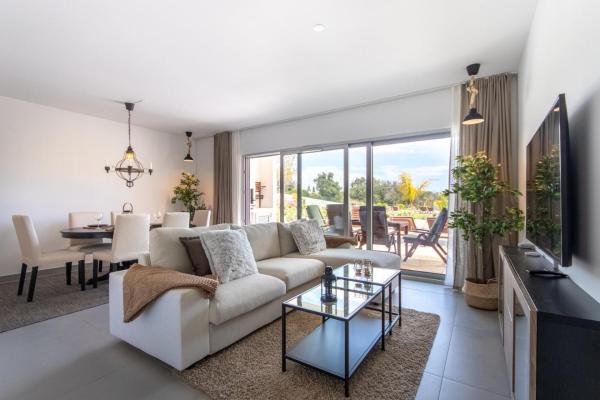 写真にはBrejos市にあるThe Albufeira Concierge - Amazing Pool & Sunshineが写っています。