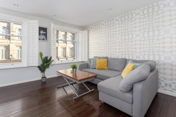Zdjęcie 1: Flatzy - 3 Bedroom Apartment in Heart of City Centre