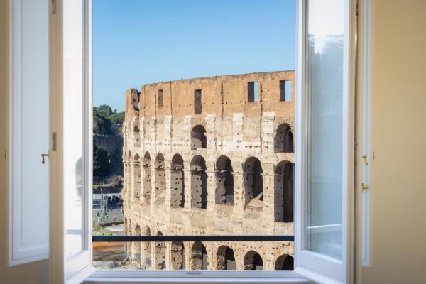 Colosseo View Atmosphere By Rental In Rome - Monti