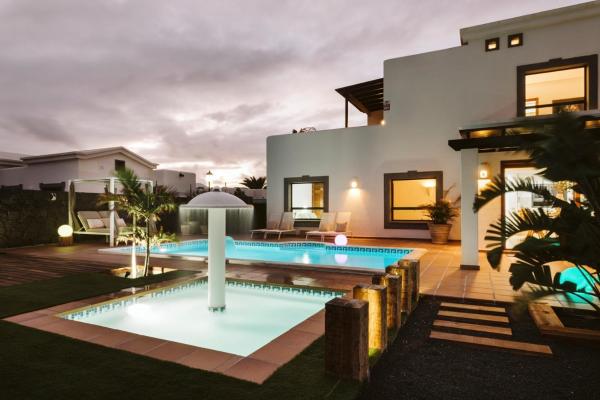 Villa Marabú - Playa Blanca, Spanien
