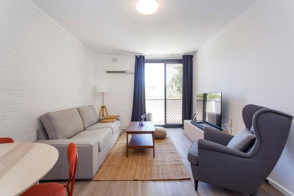 The photo shows the Simple Charm located in the city of Cottesloe.