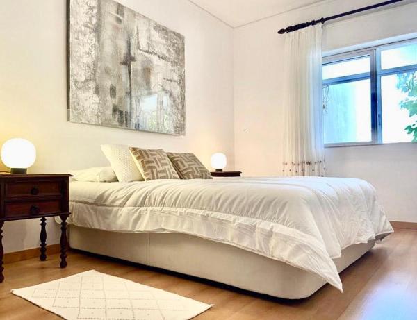 Op de foto is het object Charming 3 Bedroom Apartment in the centre of Faro te zien, gelegen in de stad Faro.