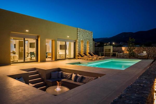 På billedet ses objektet Villa Aphrodite - Ionian Treasure Villas beliggende i byen Kefallonia.