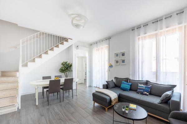 Bocconi's Nest - Close To Duomo With Terrace - Mediolan