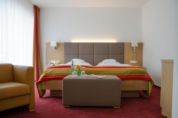 På billedet ses objektet Hotel Wieting beliggende i byen Oldenburg.